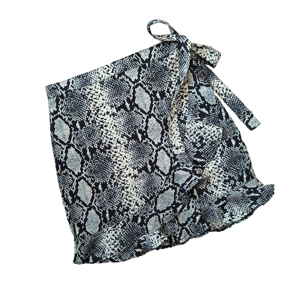 Nasty Gal Collection Snake Print Ruffle Hem Mini Skirt Size S